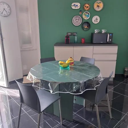 La Casa Ad Un Passo Dalla Stazione Apartamento Albenga
